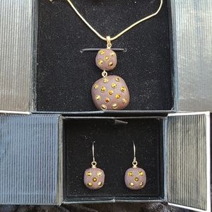 🌼 3/$50 Necklace &Earrings Set with yellow stones